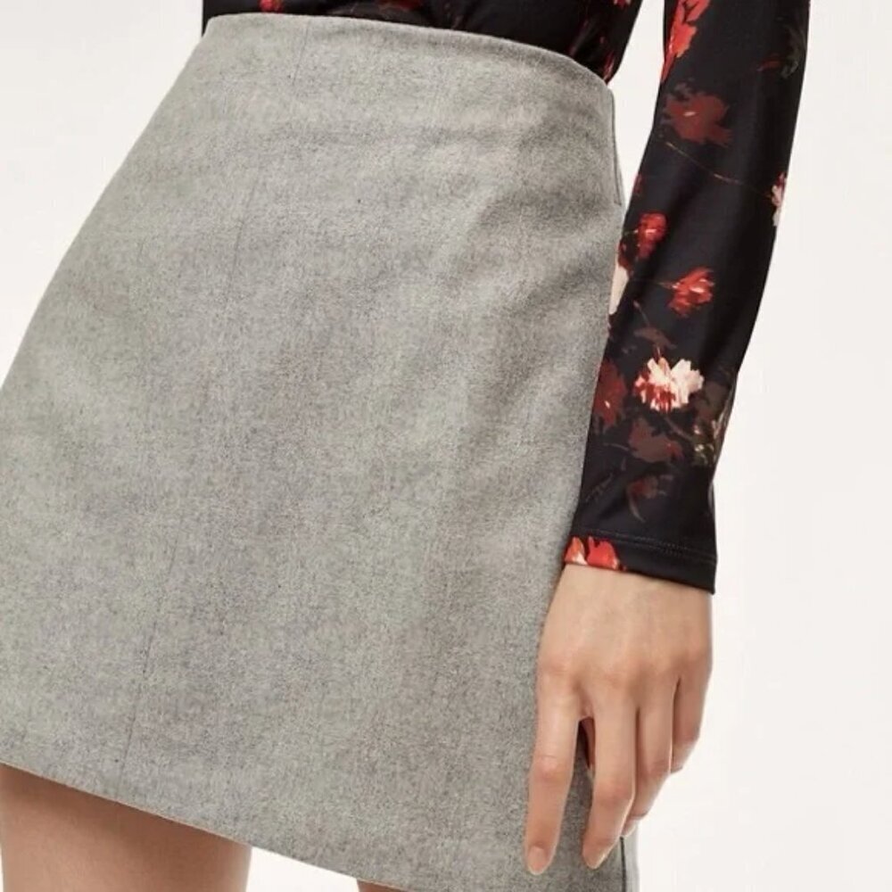 Aritzia Wilfred Essonne Wool Cashmere Mini Skirt Light Grey Size 4